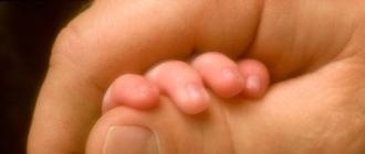 Какви ваксинации трябва да има недоносено бебе?
